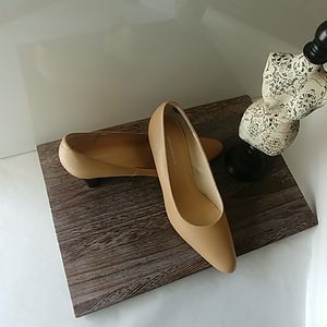 Jessica London Camel Wood Heel Pump Size 8.5